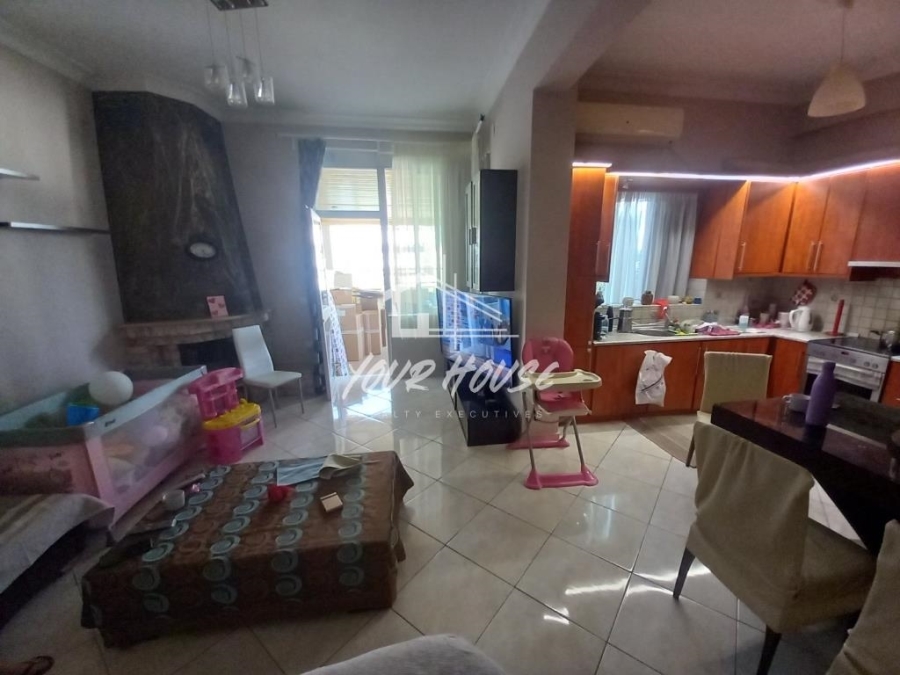 (For Rent) Residential Floor Apartment || Piraias/Korydallos - 100 Sq.m, 3 Bedrooms, 750€ 