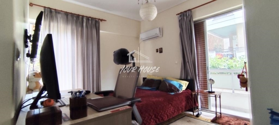 (For Rent) Residential  Small Studio || Athens South/Nea Smyrni - 30 Sq.m, 400€ 