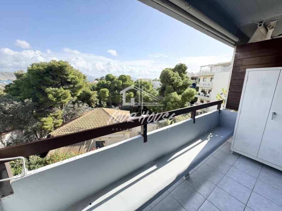 (Προς Ενοικίαση) Κατοικία Στούντιο || Ανατολική Αττική/Βάρη-Βάρκιζα - 30 τ.μ, 480€ 