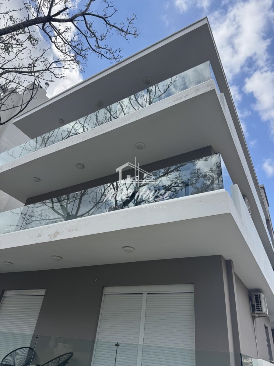 (Προς Ενοικίαση) Κατοικία Διαμέρισμα || Αθήνα Νότια/Γλυφάδα - 78 τ.μ, 2 Υ/Δ, 850€ 