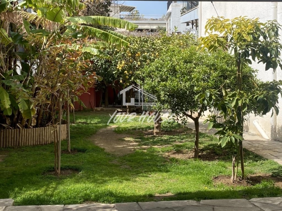 (For Sale) Land Plot || East Attica/Vouliagmeni - 670 Sq.m, 6.200.000€ 