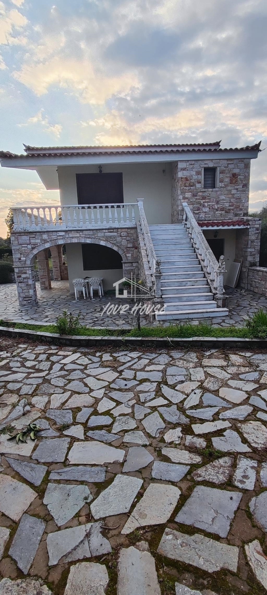 (Προς Πώληση) Κατοικία Μεζονέτα || Ανατολική Αττική/Κρυονέρι - 100 τ.μ, 2 Υ/Δ, 350.000€ 